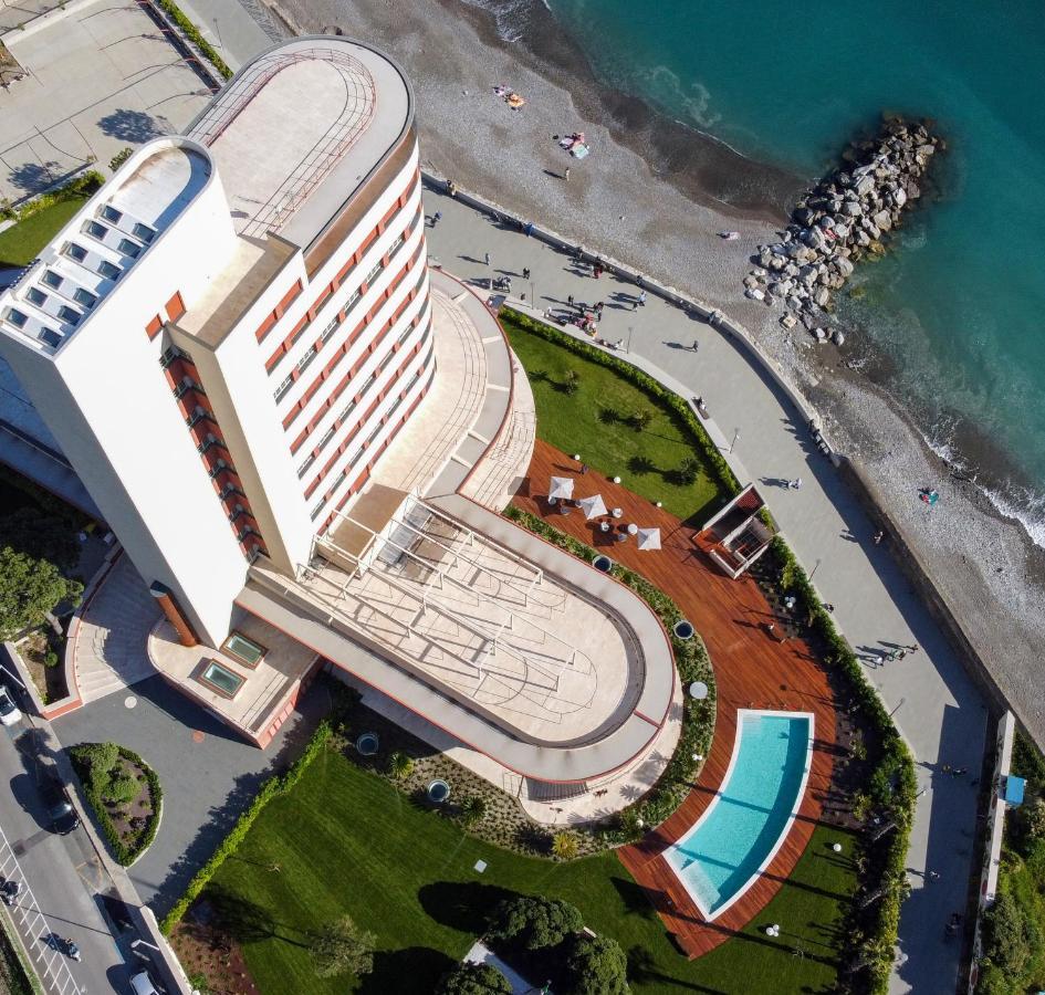 Grand Hotel Torre Fara เคียวารี ภายนอก รูปภาพ